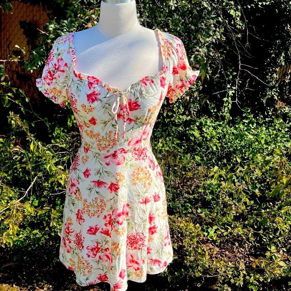 BCX -MILKMADE floral dress - Picture 3 of 8